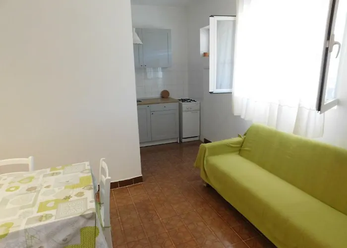 Charming House Tonci Semesterbostad *